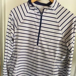 Vineyard Vines Performance Top